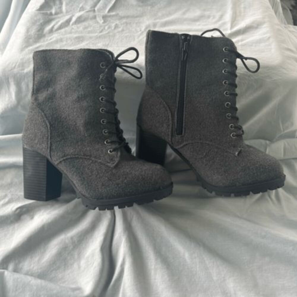 Grey‎ Lane Bryant heeled boots size 8